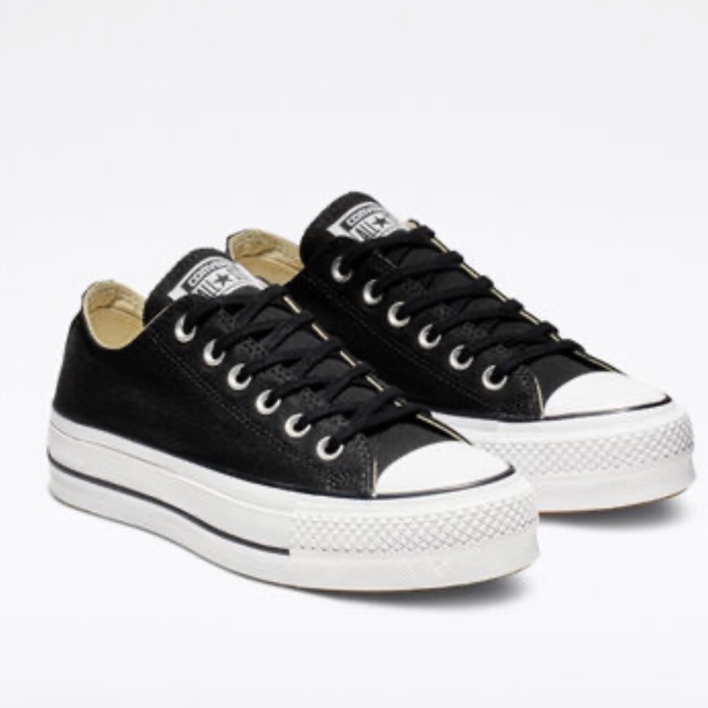 Black Converse Lo Top Platform Size 7 sneakers
